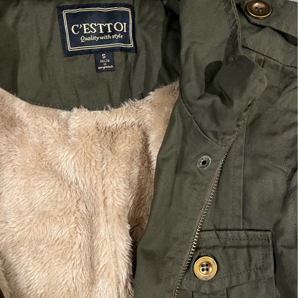 Olive Green Vest - Picture 5 of 6
